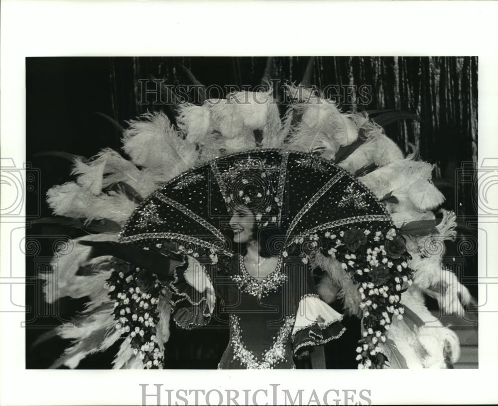 1989 Captain of Lourdes Greets the Crowd at Ball, Mardi Gras, New O. - Historic Images