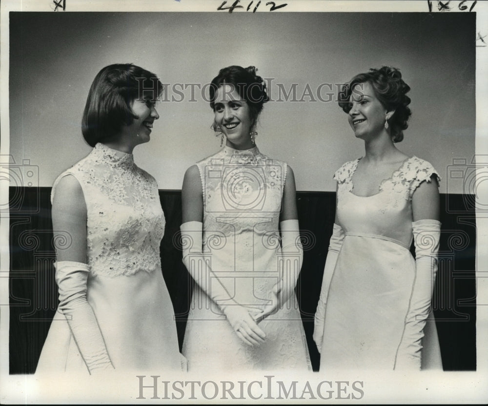 1976 Members of the Nereus Court at Mardi Gras, New Orleans - Historic Images