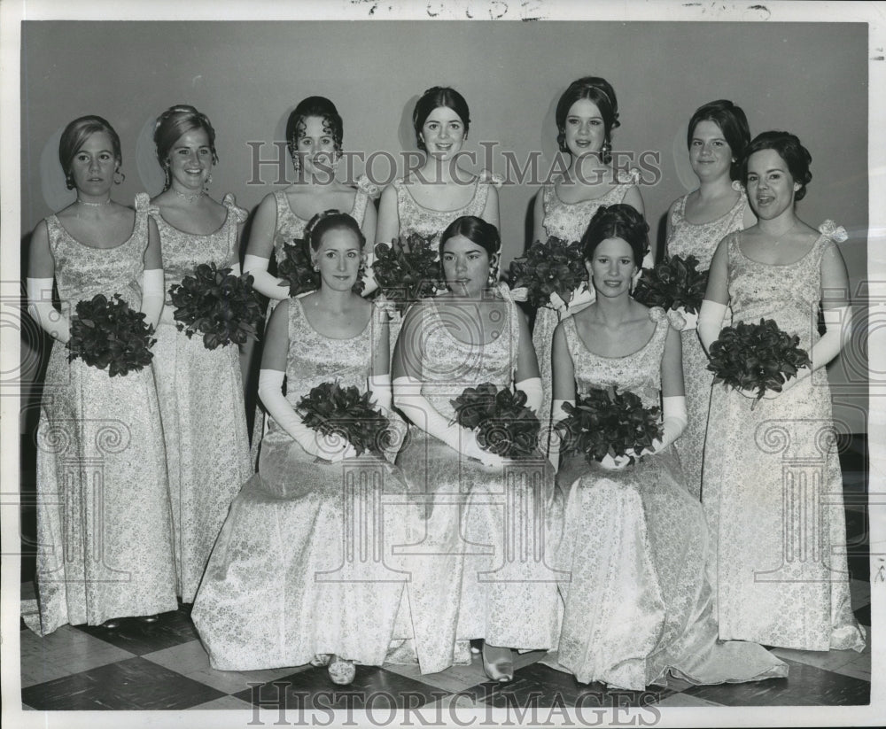 1971 Maids of the Athenian Court, Mardi Gras, New Orleans - Historic Images