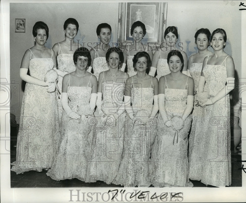 1975 Maids of Athenians Court, Carnival Ball, Mardi Gras, New Oleans - Historic Images