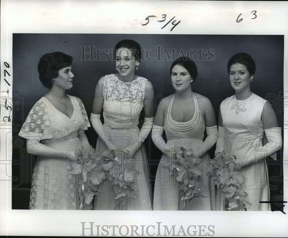 1977 Mardi Gras Carnival Ball - Historic Images