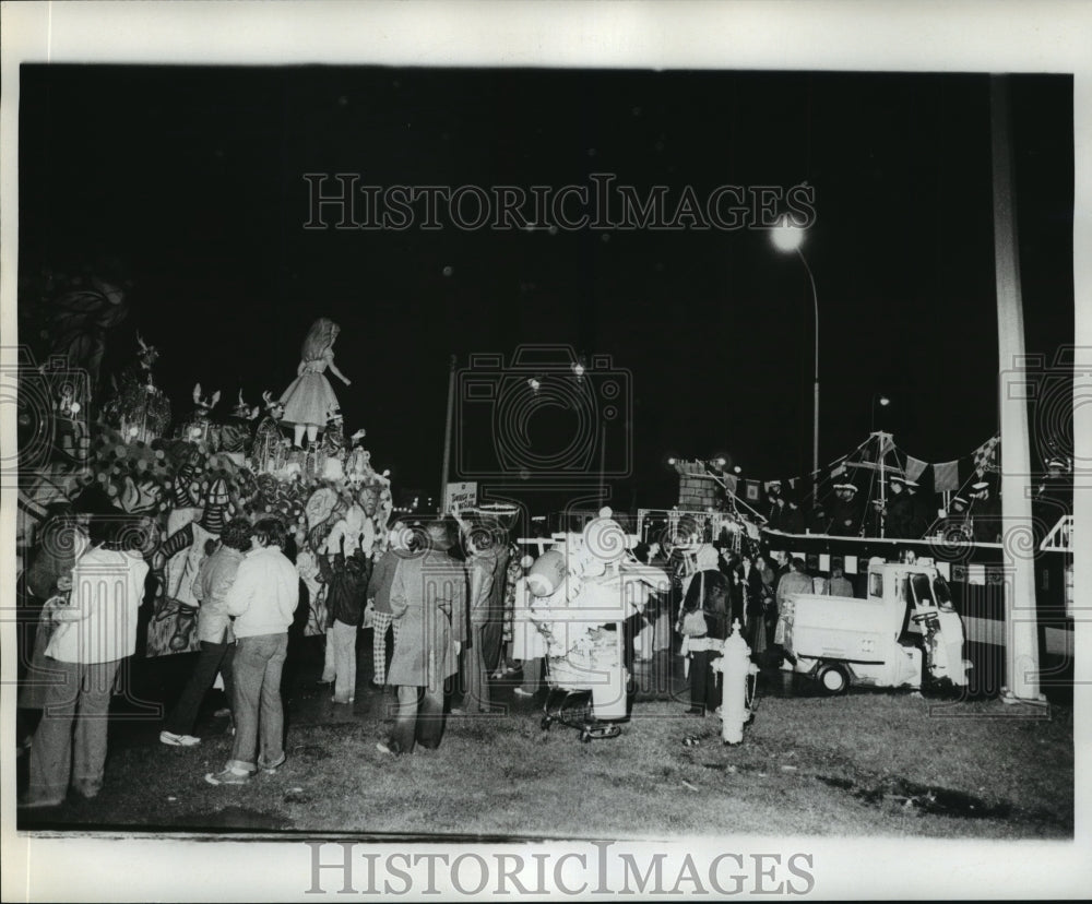 Chalimar Parade, Mardi Gras, New Orleans  - Historic Images