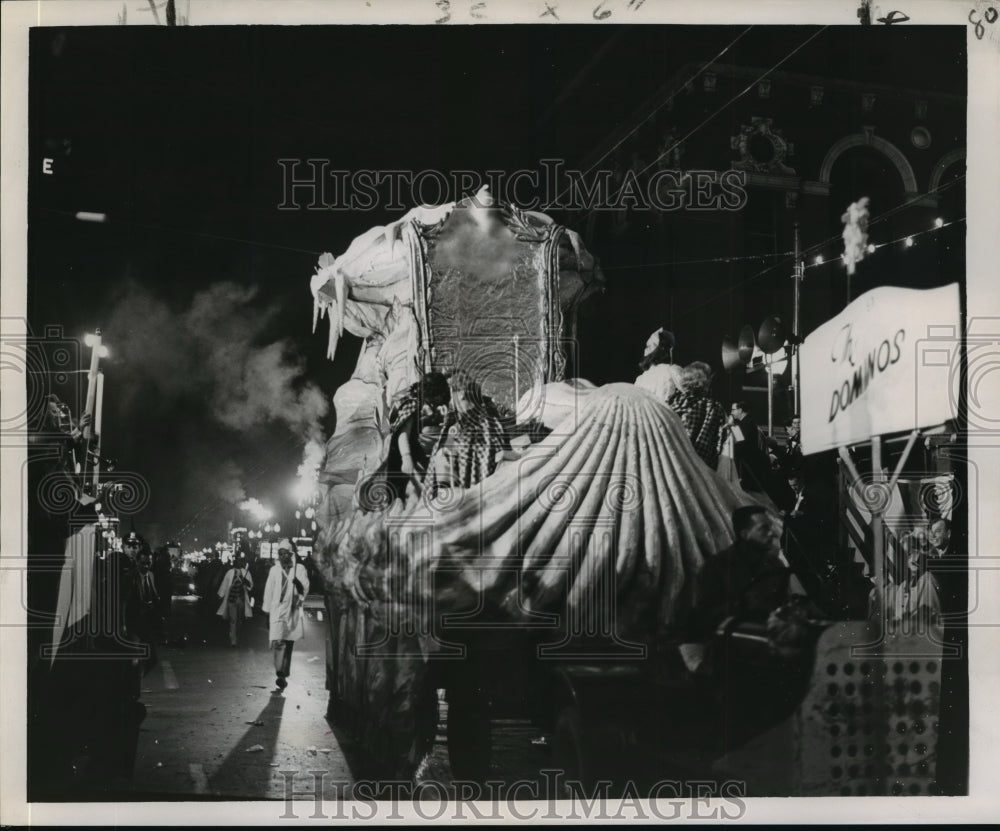 1963 Carnival Parade - Historic Images