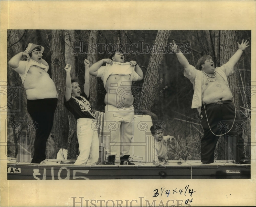 1992 James, Vickey, David and Daniel Wiley at the Choctaw parade - Historic Images