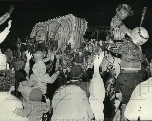 1980 baseball float at a Mardi Gras parade in New Orleans - Historic Images