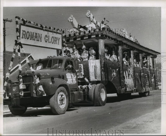 1968 Carnival Parade - Historic Images
