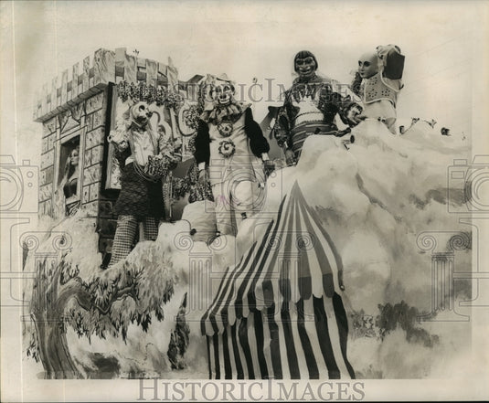 1965 Mardi Gras float riders at the Arabi Parade in New Orleans - Historic Images