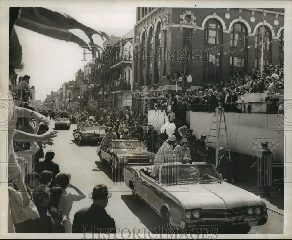 1966 Maskers at Venus Parade Mardi Gras, New Orleans  - Historic Images