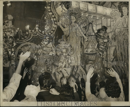 1964 Sleeping Beauty & Maskers in Knights of Babylon Carnival Parade - Historic Images