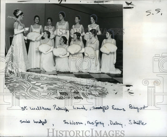 1974 Carnival Ball - Historic Images