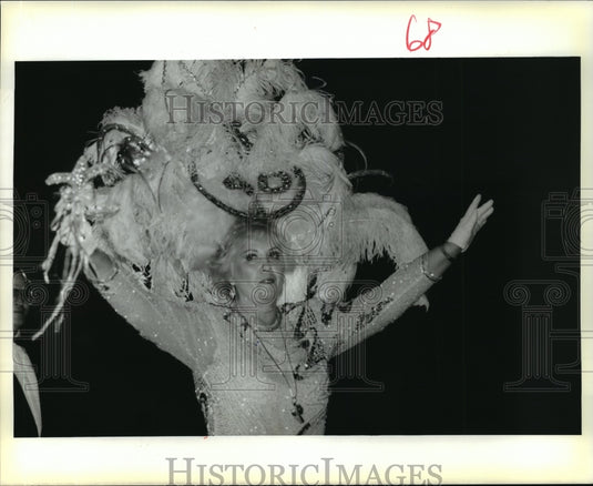 1989 Carnival Ball - Historic Images