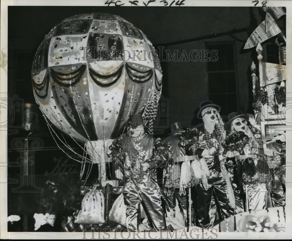 1970 Carnival Parade  - Historic Images