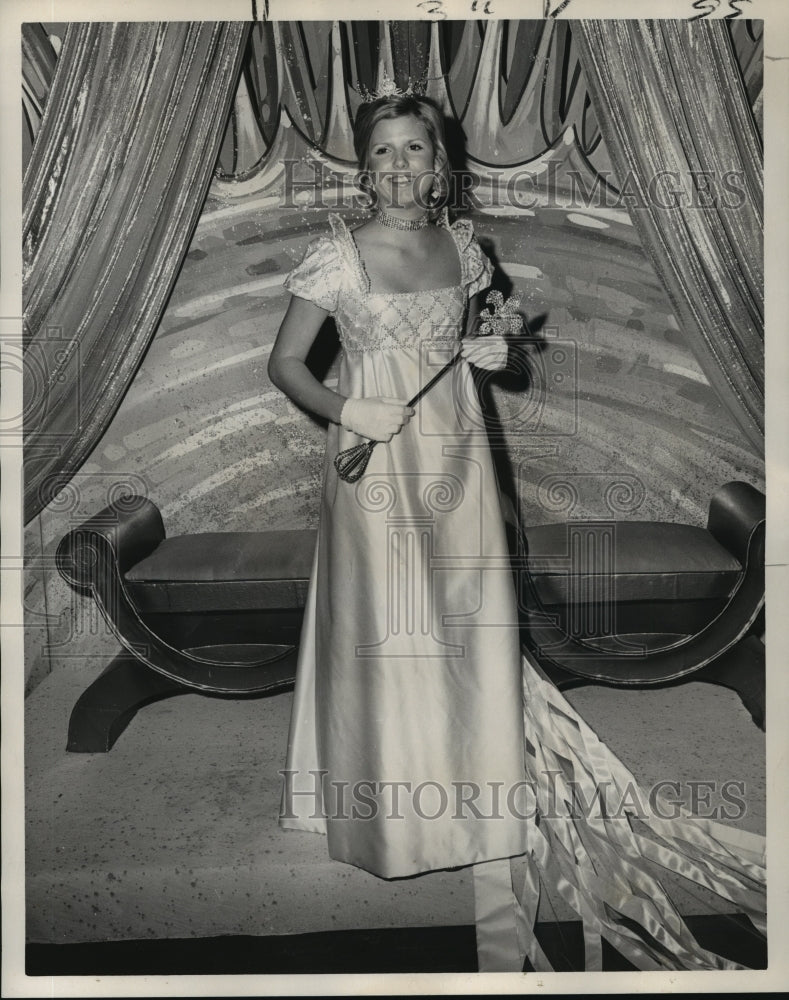 1966 Carnival Ball - Historic Images