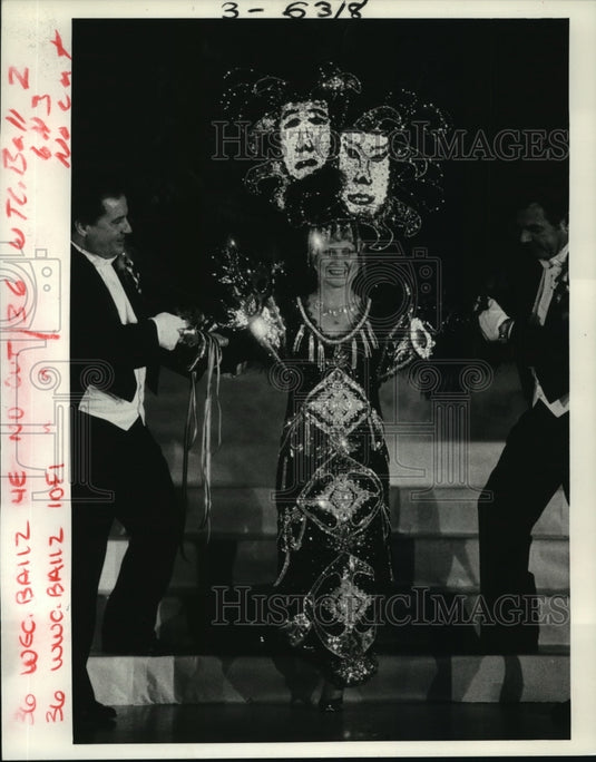 1985 Carnival Ball - Historic Images