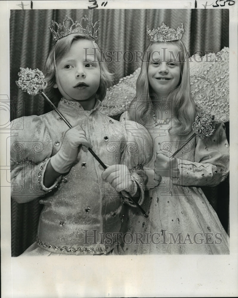 1974 King and Queen of Krewe of Nolamiss Carnival Ball at Mardi Gras - Historic Images