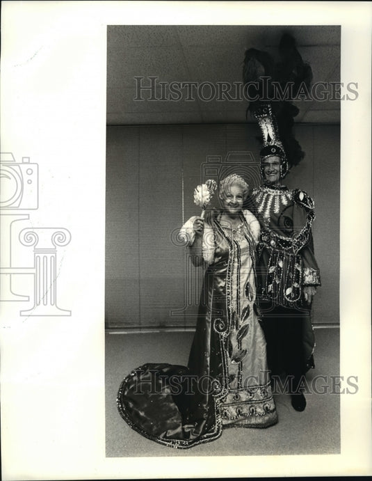 1986 Mardi Gras ball King and Queen Frank and Alma Laprine - Historic Images
