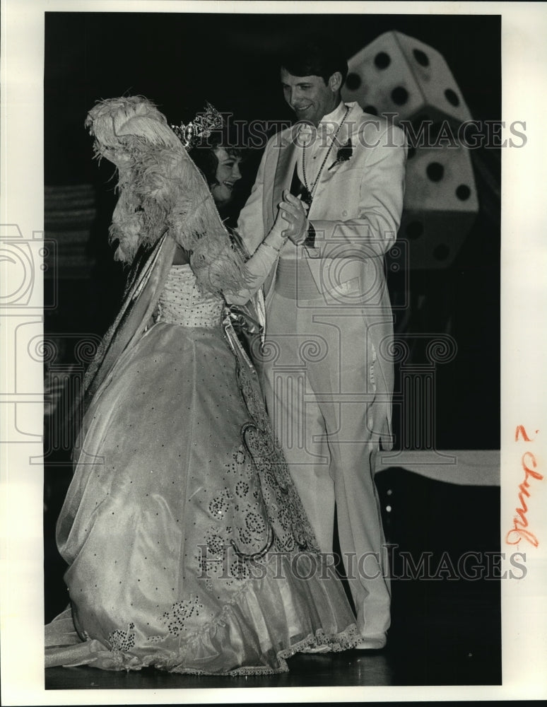 1987 Carnival Ball Queen Michelle Martin and King Allovus XXII - Historic Images