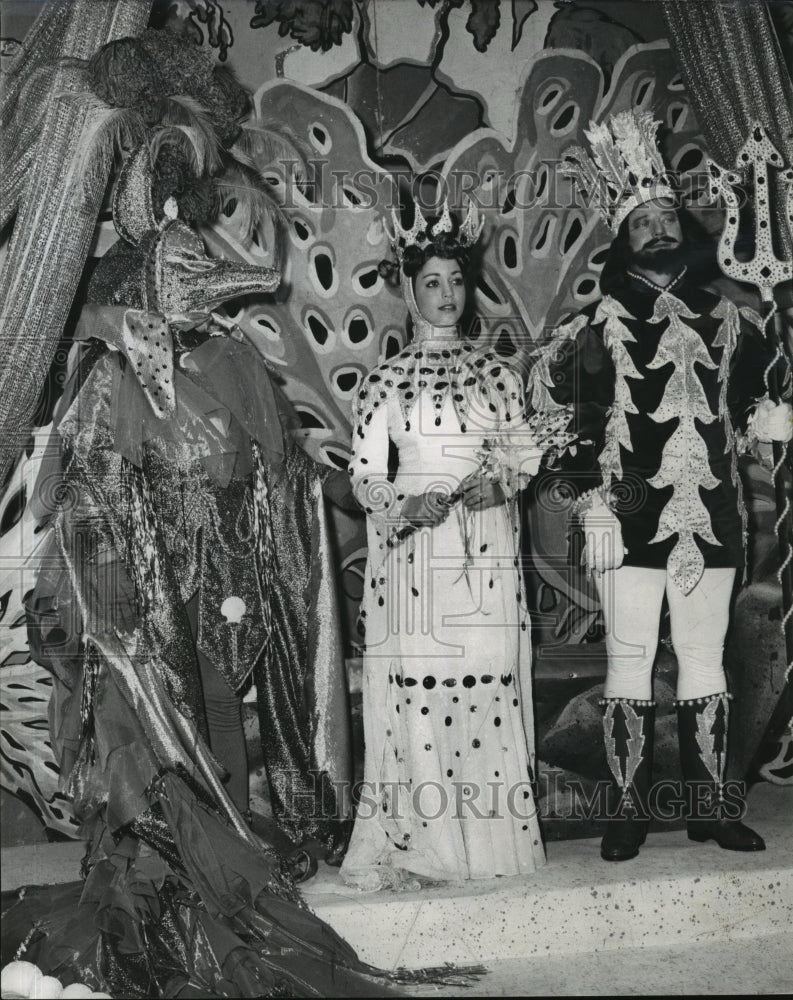 1971 Queen Donna Maria Demma at the Carnival Ball of Anubis - Historic Images