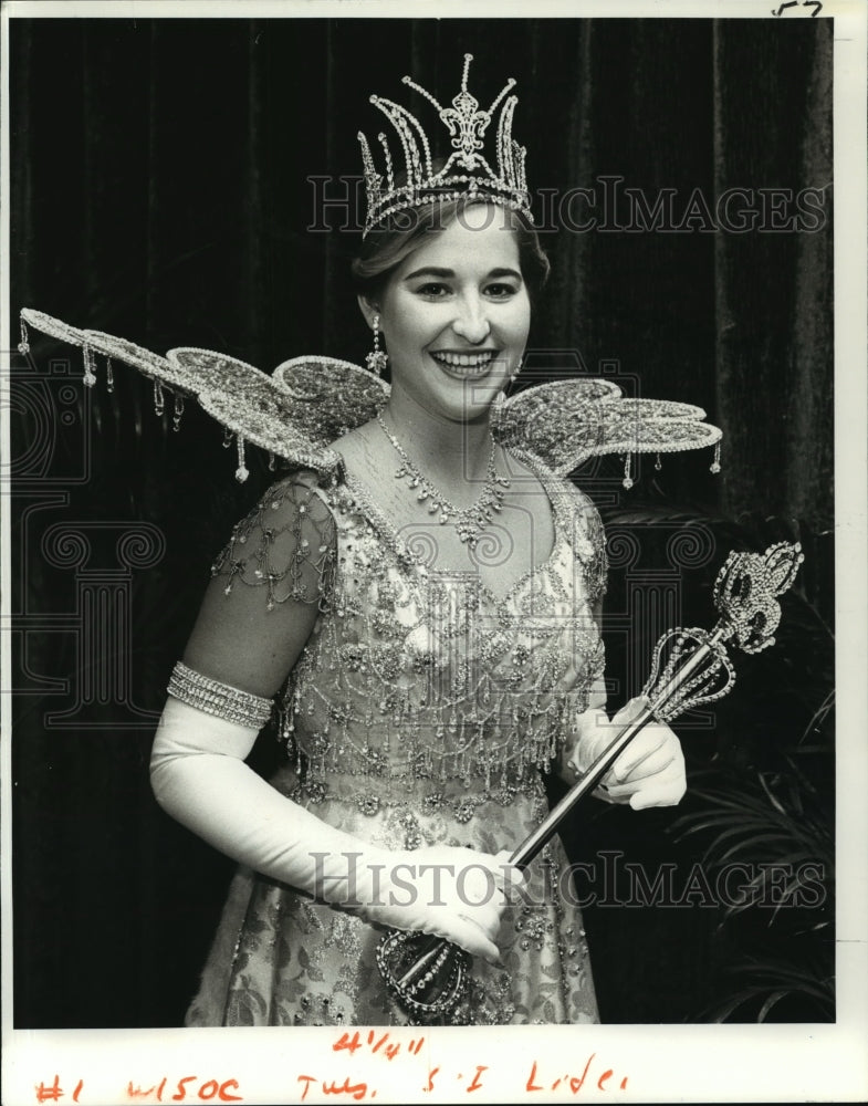 1980 Press Photo Carnival Athenian Queen Cecile Bertel Hyde - noca02529 - Historic Images