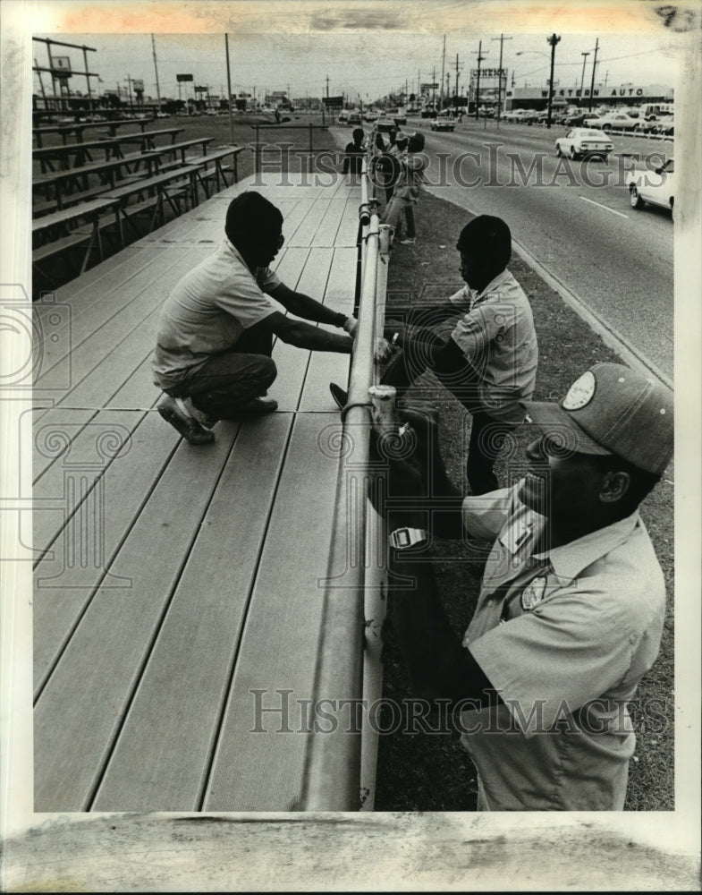 1982 Crew Members Preparing Mardi Gras Parade Stand - Historic Images