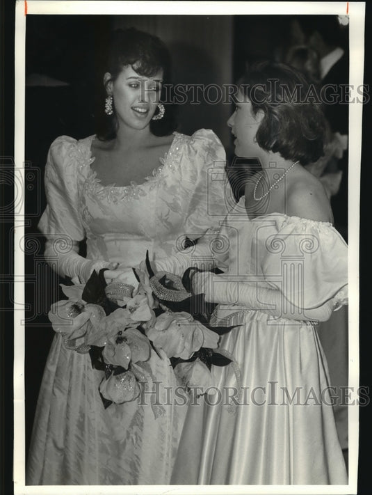 1988 Queen and Court of Achaens Ball at Mardi Gras, New Orleans - Historic Images