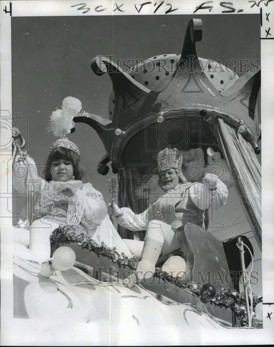 1974 King Arabi, Robert F. Angle, rides in Arabi Mardi Gras Parade - Historic Images
