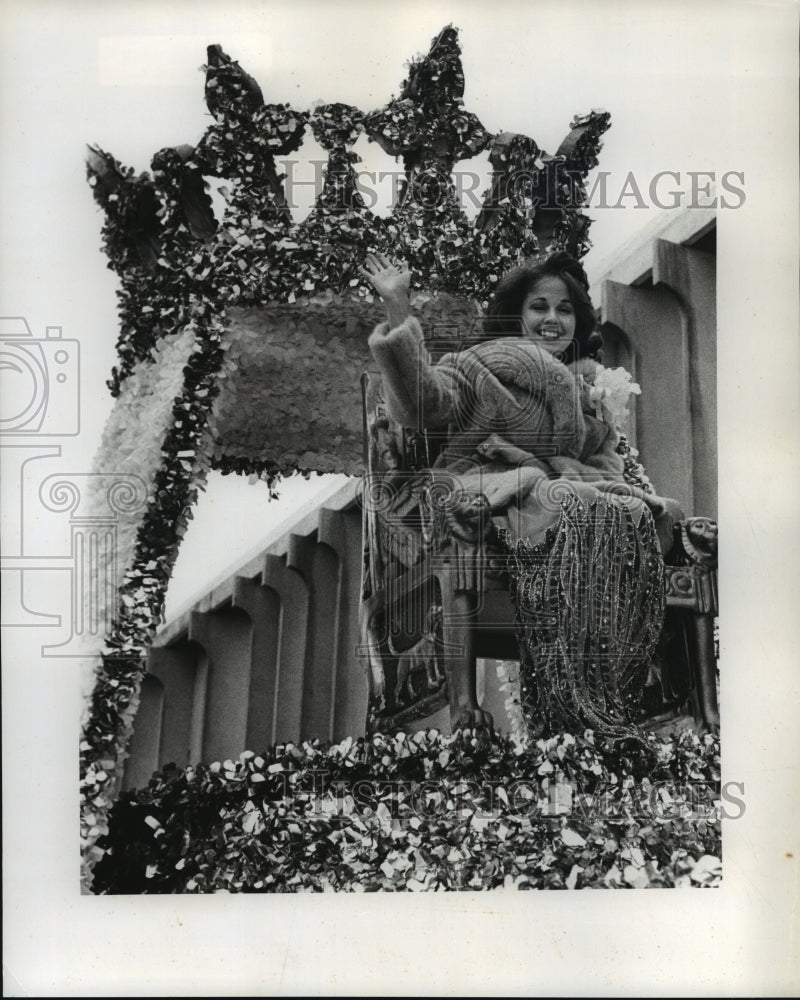 1978 Krewe of Argus Queen Waves in Parade in New Orleans  - Historic Images