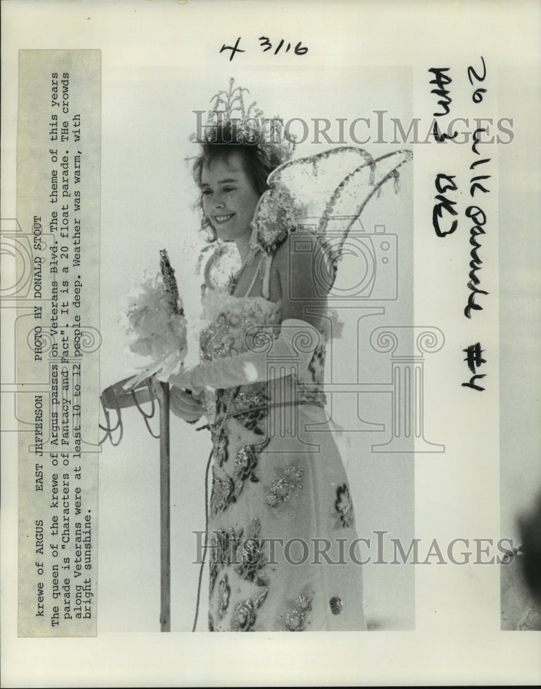 1987 Queen of Krewe of Argus on Carnival Parade at Mardi Gras - Historic Images