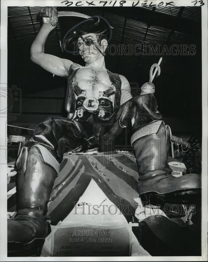 1975 Jean Lafitte Dressed as Pirate on Krewe of Argus Carnival Float - Historic Images