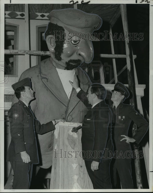 1964 Giant Caricature at the Italy Viareggio Carnival  - Historic Images