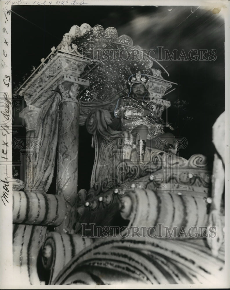 1962 King Sargon of Babylon Riding Float to Carnival Royal Ball - Historic Images