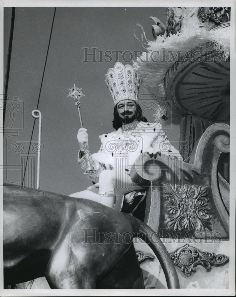 1979 Carnival Parade - Historic Images