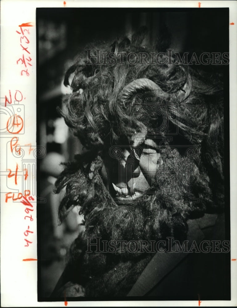 1980 Press Photo Carnival Masker- Grotesque Mask - noca02668 - Historic Images