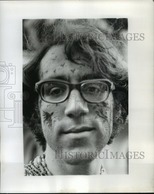 1978 Press Photo Carnival Maskers- Masker with painted face. - noca02690 - Historic Images