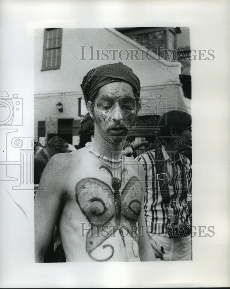 1978 Press Photo Carnival Masker- Masker with face and body paint. - noca02693 - Historic Images