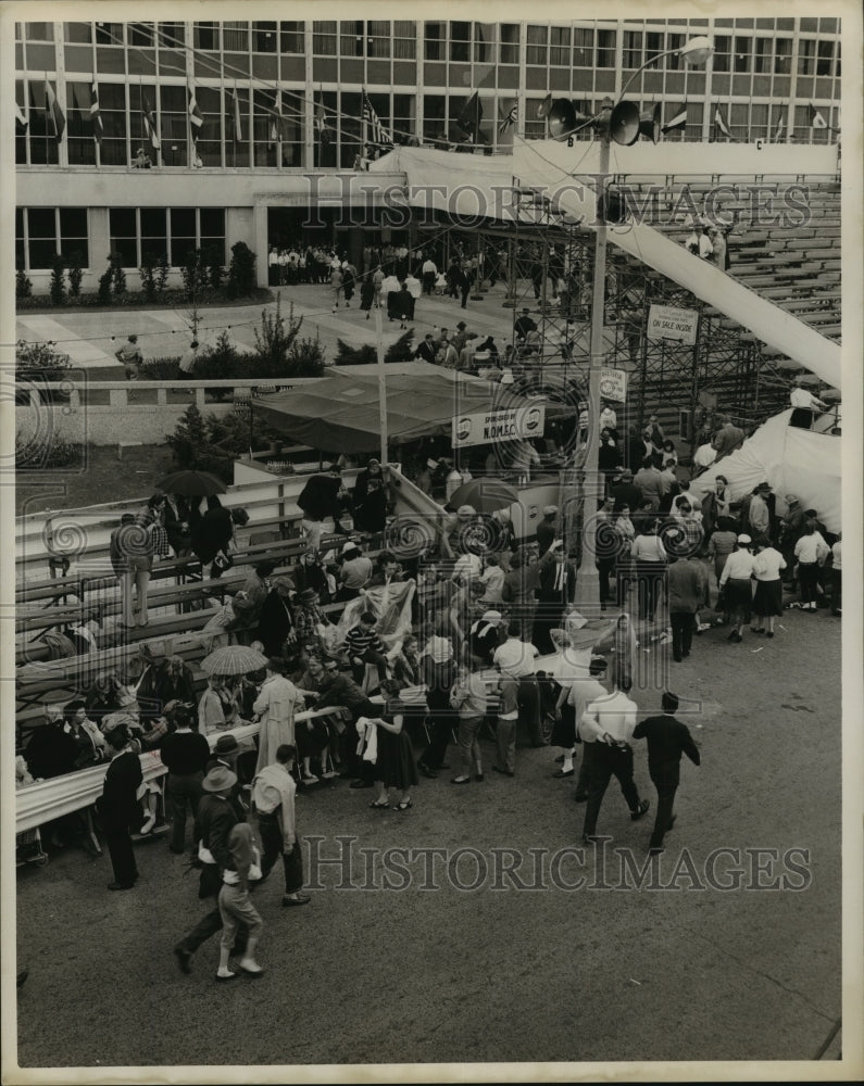 1960 Mardi Gras Parade Rained Out  - Historic Images