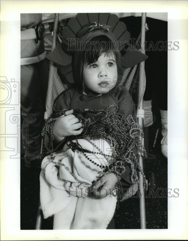 1995 Carnival Parade - Historic Images