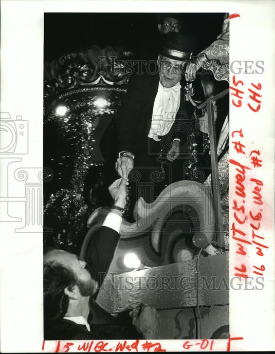 1987 Carnival Parade Weeding at Aphrodite Parade  - Historic Images