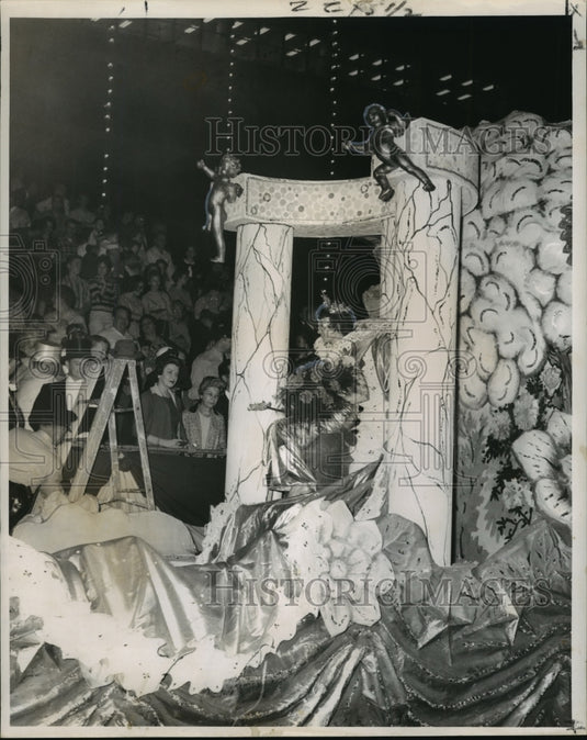 1962 Carnival Parade Majestic Queen of Aphrodite Parade.  - Historic Images