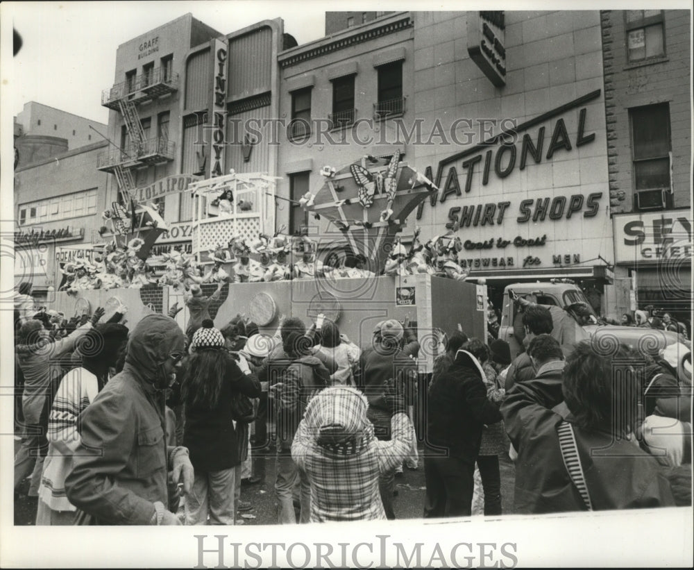 1978 Press Photo Carnival Parade- Orleanians Truck Parade - noca02905 - Historic Images