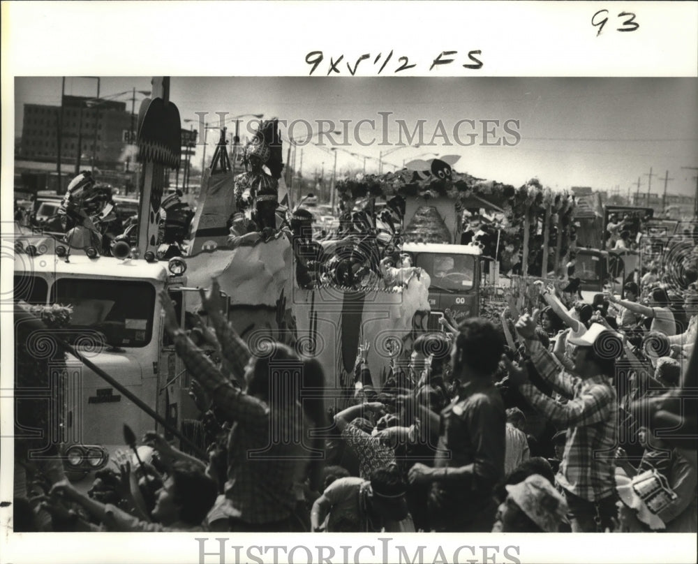 1979 Carnival Parade Krewe of Orleanians and Krewe of Crescent City. - Historic Images