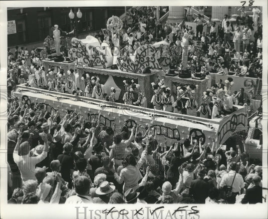 1975 Elks Krewe Grammys and Emmy Themed Truck, Mardi Gras, New Or. - Historic Images