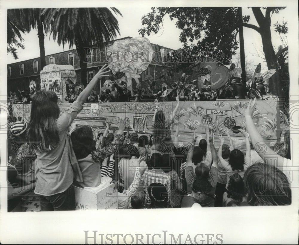 1975 Crowd Waves at Elks Parade, Mardi Gras, New Orleans  - Historic Images