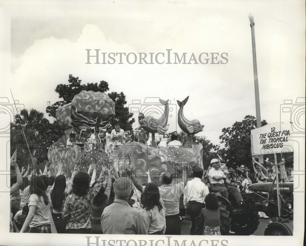 1975 Tropical float at the Pandora parade on Mardi Gras - Historic Images