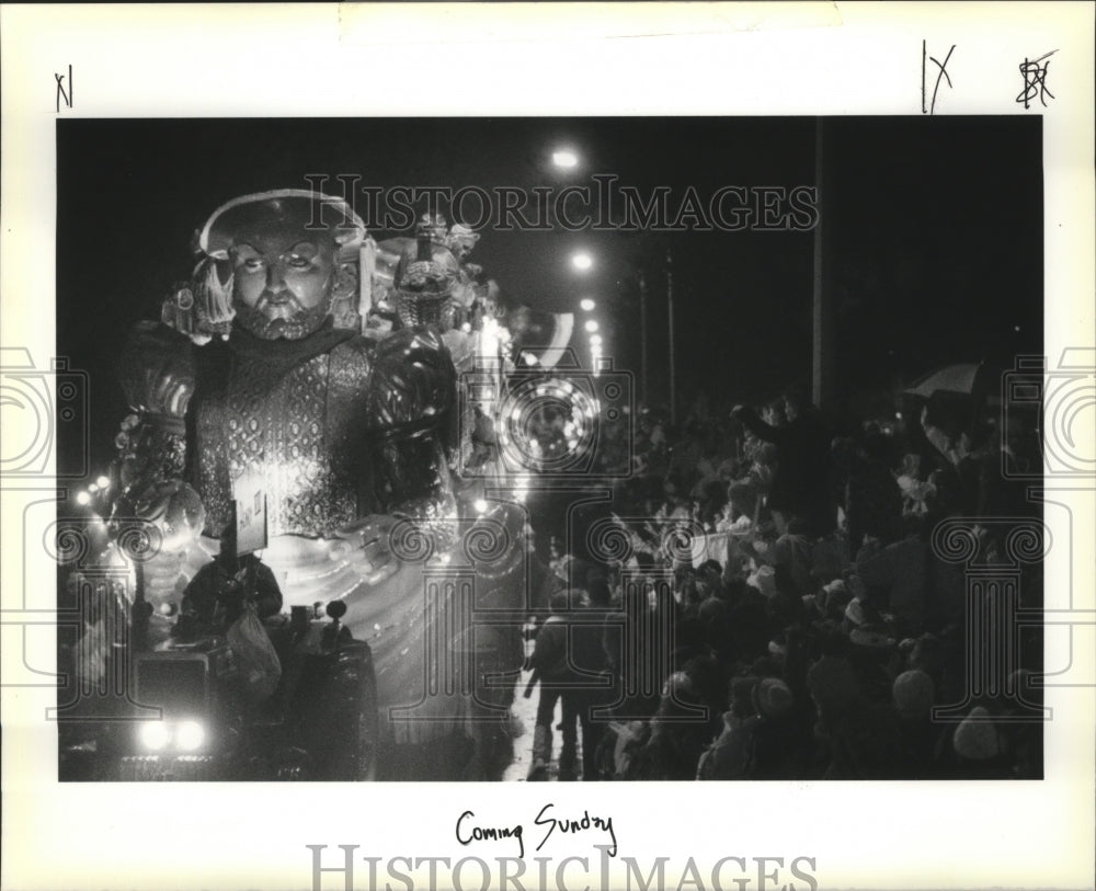 1989 Large King Float in Endymion Carnival Parade  - Historic Images