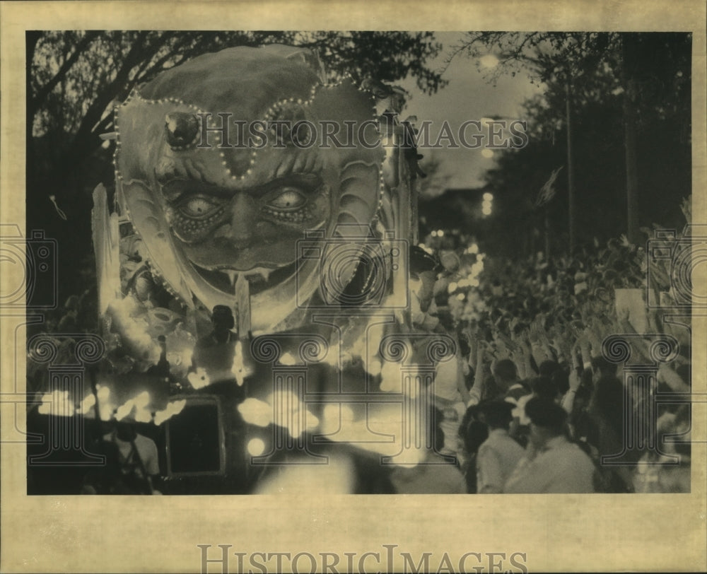 1992 The Bermuda Triangle Float in Endymion Carnival Parade - Historic Images