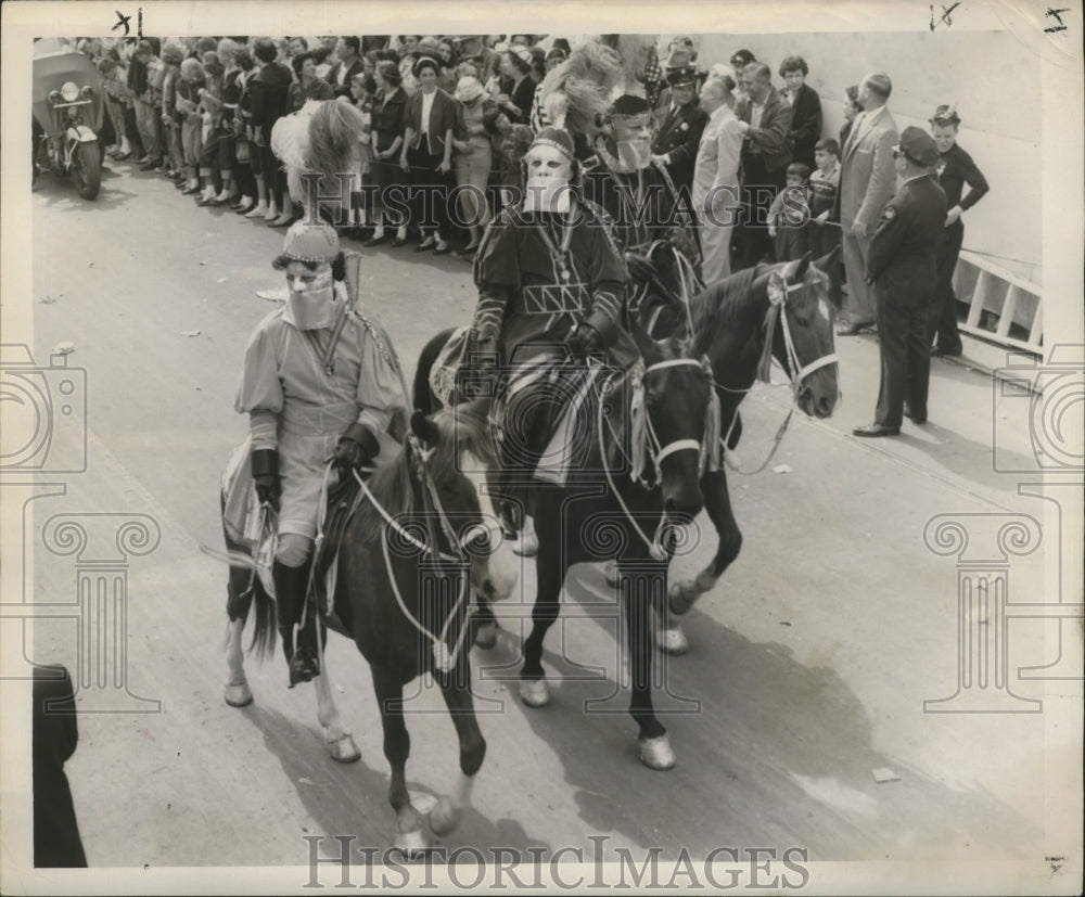 1958 Carnival Parade - Historic Images