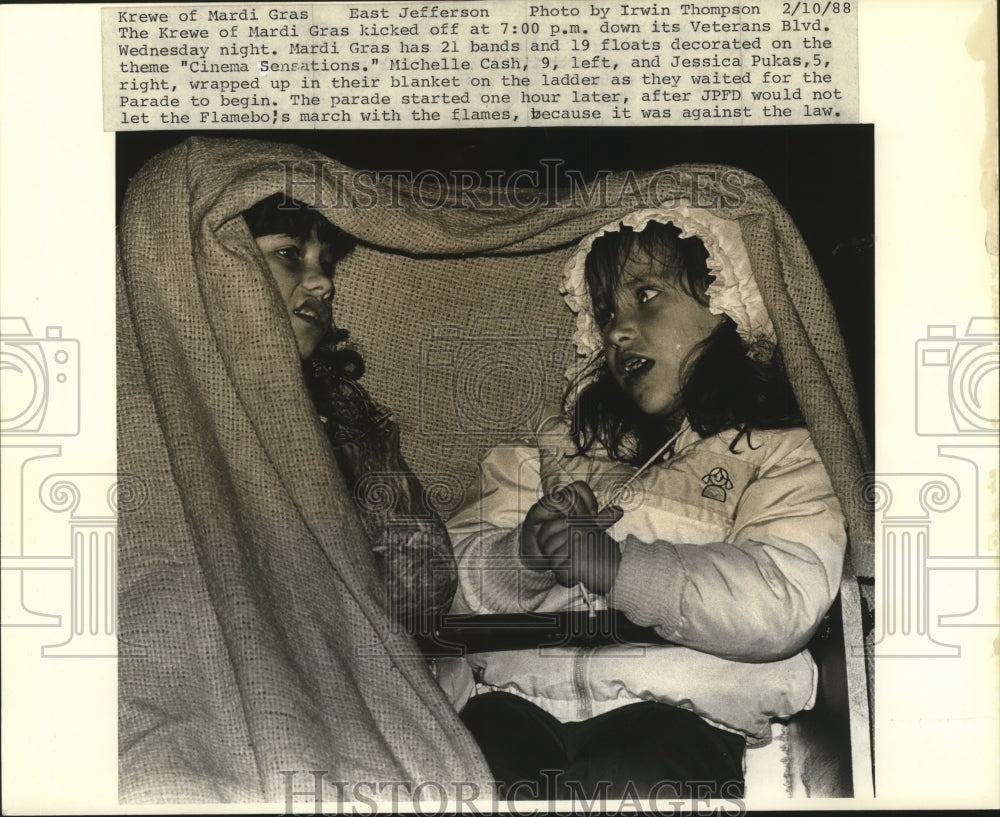 1989 Carnival Parade Michelle Cash, 9 and Jessica Pukas, 5, . - Historic Images