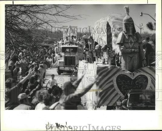 1990 Carnival Parade - Historic Images