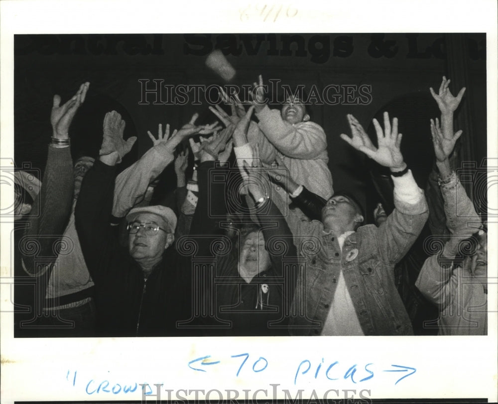 1988 Mardi Gras Crowd Reaches For Trinket New Orleans  - Historic Images